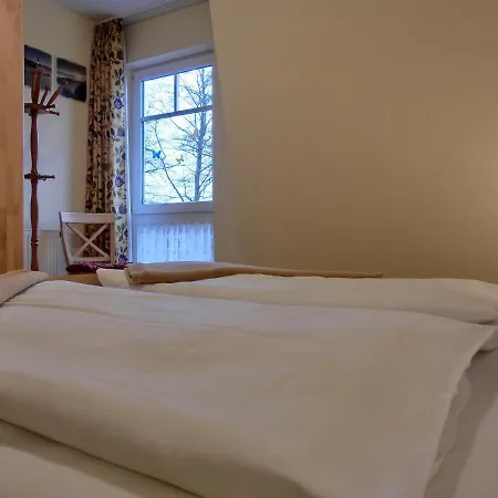 F8 Апартаменты *